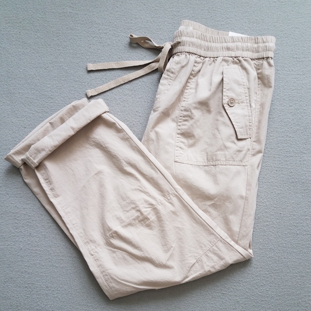 NWT Loft Lightweight Khaki Cargo Pants Sz 8